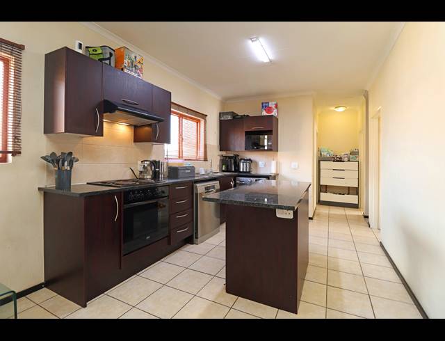 2 BEDROOM APARTMENT FOR SALE IN RANDPARK RIDGE